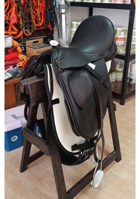 Montura doma Neuss ( Piel extra) Rodillera de Taco - Completa